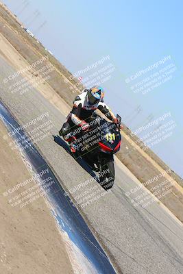 media/Mar-07-2022-Fun Track Dayz (Mon) [[9cc4a7dca7]]/Novice Group/145pm (Grapevine)/